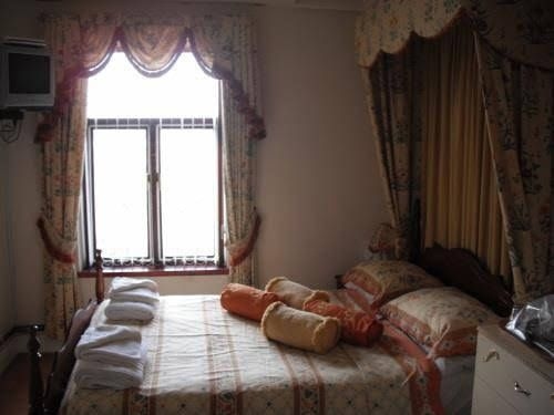O'Tooles B&B4