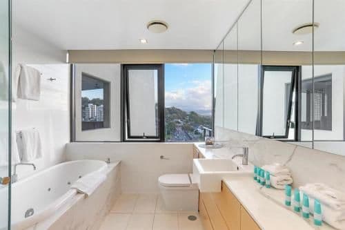 Three Bedroom Ocean View Apartment