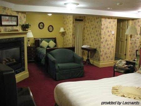 A Cambridge House Bed & Breakfast Inn A Cambridge House Bed & Breakfast Inn