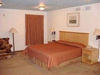Inn of the Dove Dallas0