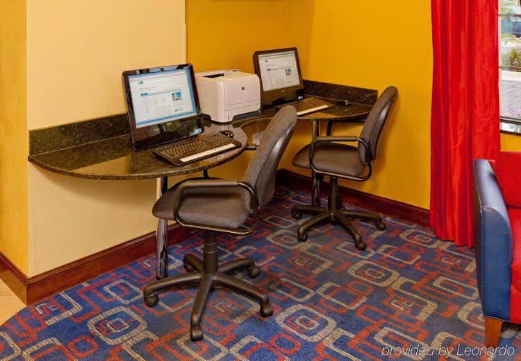Holiday Inn Express-Nearest Universal Orlando Holiday Inn Express-Nearest Universal Orlando
