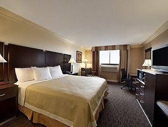 Days Inn Airport - Cruise Port South0