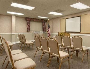 Days Inn Airport - Cruise Port South3
