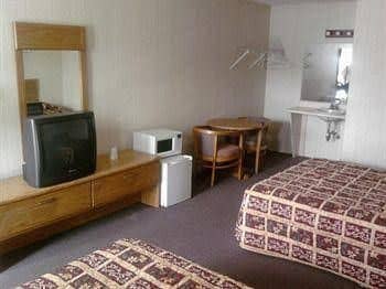Travelers Budget Inn Travelers Budget Inn