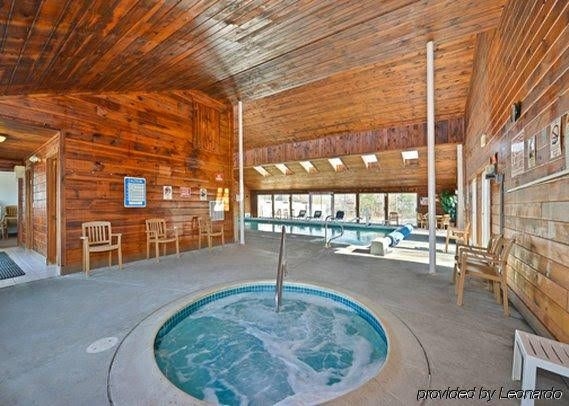 Quality Inn Cape Cod3
