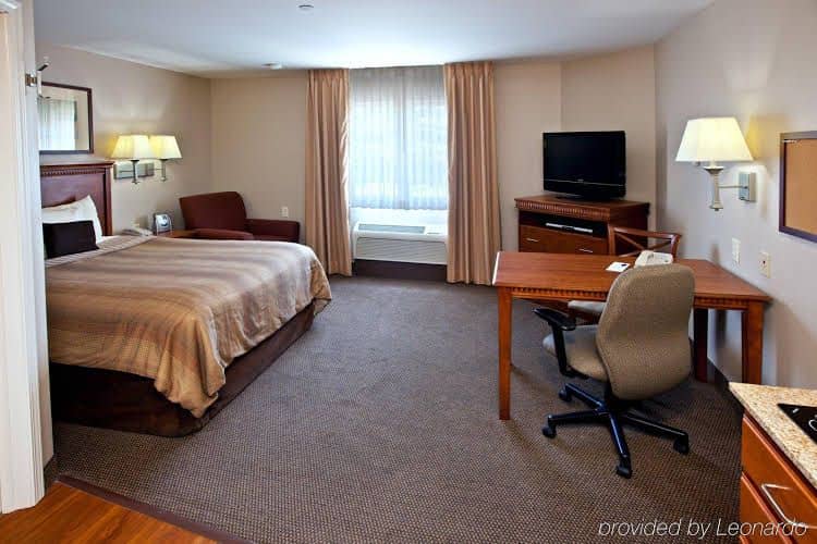 Candlewood Suites Indianapolis Airport Candlewood Suites Indianapolis Airport
