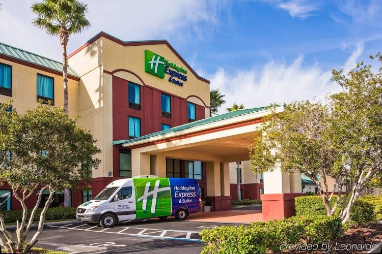 Holiday Inn Express Hotel & Suites Tampa-Oldsmar4