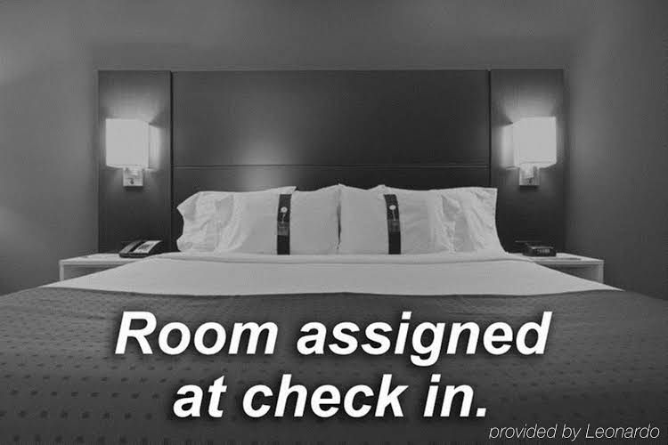 Holiday Inn Hotel and Suites Peachtree City0