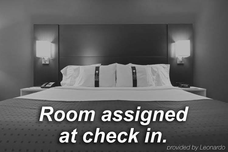 Holiday Inn Itasca - Woodfield Area4