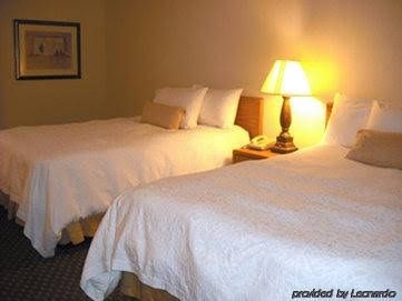 AmericInn Kalamazoo2
