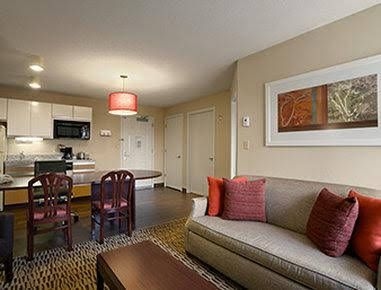 Hawthorn Suites by Wyndham Detroit Farmington Hills2