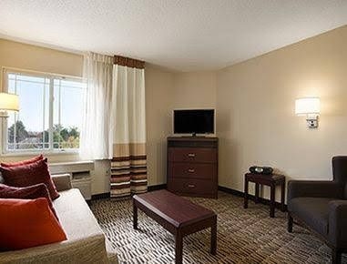 Hawthorn Suites by Wyndham Detroit Farmington Hills0