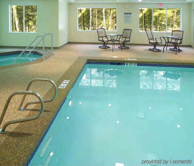 Holiday Inn Express Hotel & Suites Freeport0