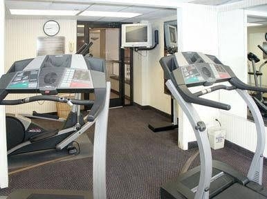 Southaven Inn Express - Memphis International Airport/Graceland1