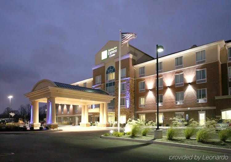 Holiday Inn Express Hotel & Suites Cincinnati - Mason Holiday Inn Express Hotel & Suites Cincinnati - Mason