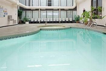 Hotel Salisbury & Conference Center3