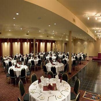 Edmonton Hotel & Convention Centre1