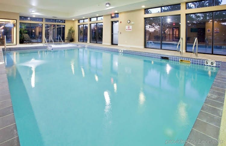 Holiday Inn Express Hotel Germantown - Northwest Milwaukee4