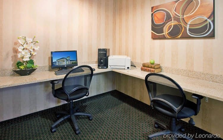 Holiday Inn Express Hotel Germantown - Northwest Milwaukee2