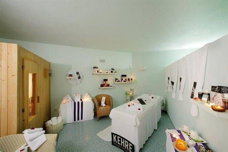Swadeshi Sporting Hotel Swadeshi Sporting Hotel