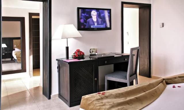 FAMILY ROOM CAPACITY 3