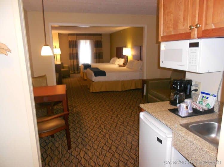 Holiday Inn Express Hotel & Suites Lancaster Holiday Inn Express Hotel & Suites Lancaster