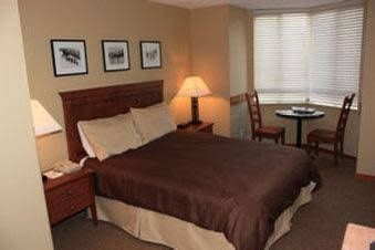 Cascade Lodge by ResortQuest Whistler1