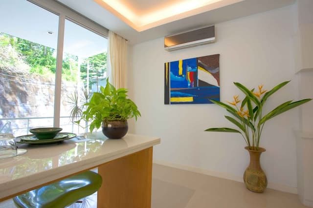 SUITE ONE BEDROOM