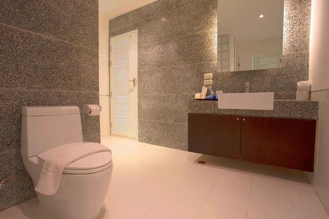 SUITE ONE BEDROOM