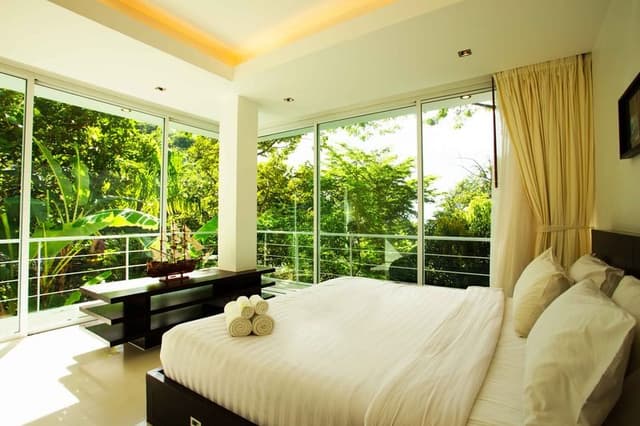 SUITE TWO BEDROOMS