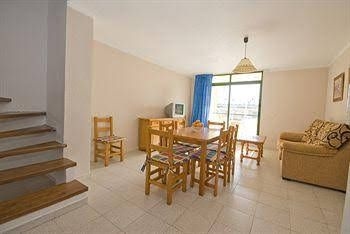 Apartamentos Sol y Mar 30000