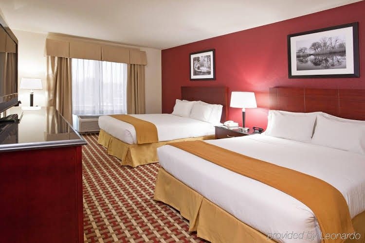 Holiday Inn Express Hotel & Suites Columbus University Area- Ohio State University0