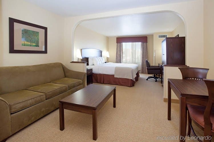 Holiday Inn Denver-Parker-E470/Parker Road4