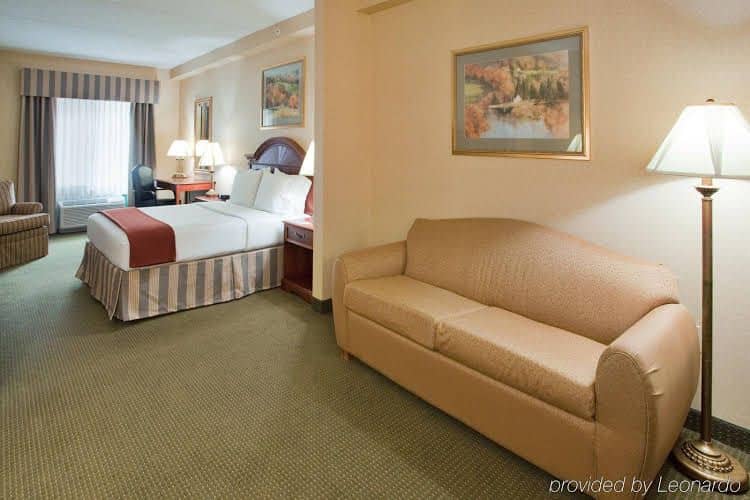 Holiday Inn Express Hotel & Suites Drums-Hazelton Holiday Inn Express Hotel & Suites Drums-Hazelton