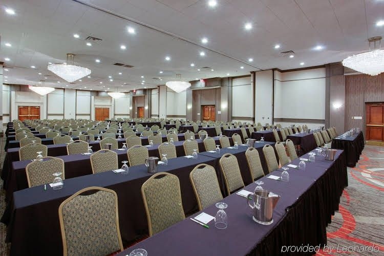Holiday Inn Harrisburg I-812