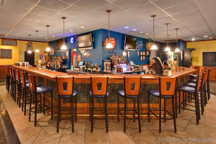 Lexington Hotel - Rochester Airport0