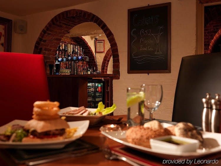 Taplow House Hotel & Restaurant4