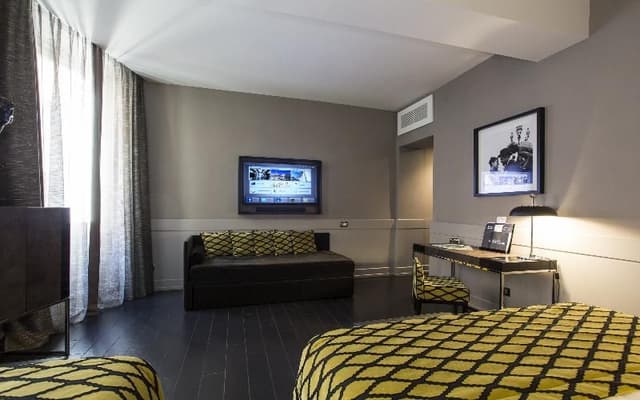SUITE CAPACITY 3