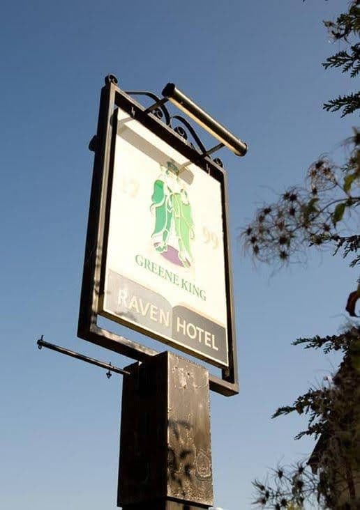 Raven Hotel Raven Hotel