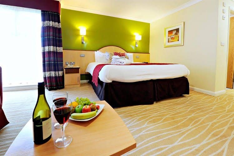 Burleigh Court Hotel and Leisure3