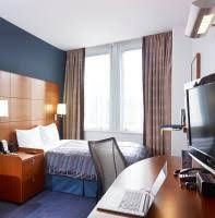 โรงแรมคลับ ควอเตอร์ เซนต์ พอล (Club Quarters Hotel, St. Paul’s)2