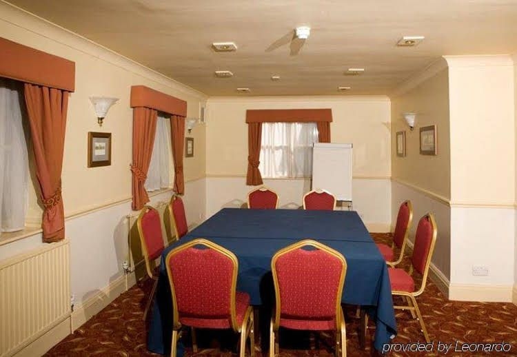Fieldhead Hotel1