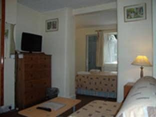 Surtees Hotel Surtees Hotel