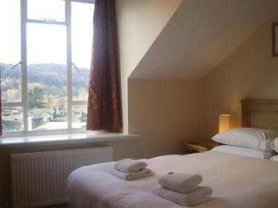 Churchill Inn0