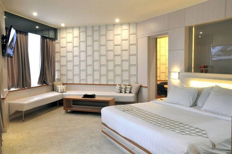 Hotel Horison Makassar2