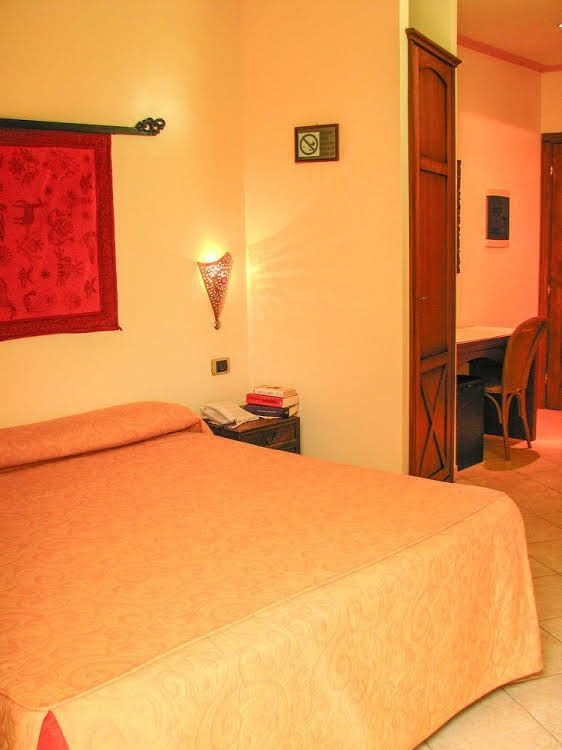 Hotel Il Faro Della Guitgia Tommasino4