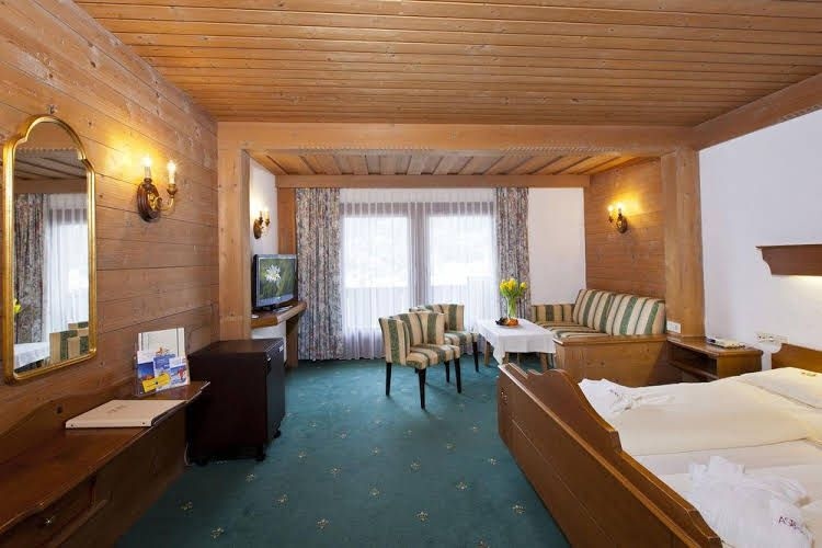 Abenteuerhotel Astoria1