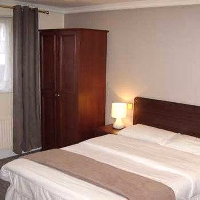 โรงแรมเดอะจอร์จ (The George Hotel)2