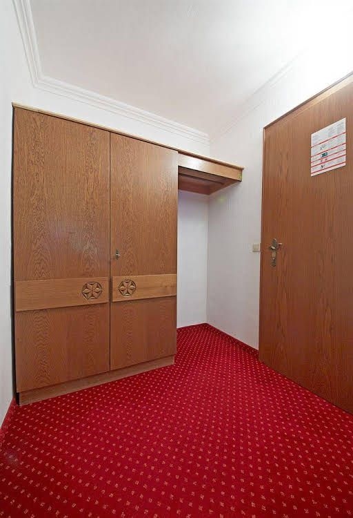 Hotel Conrad2