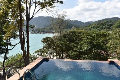 ท้องตาปาน รีสอร์ท (Thongtapan Resort)0